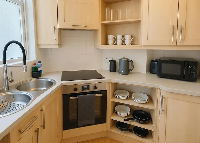Central Studio Flat With Parking Permit