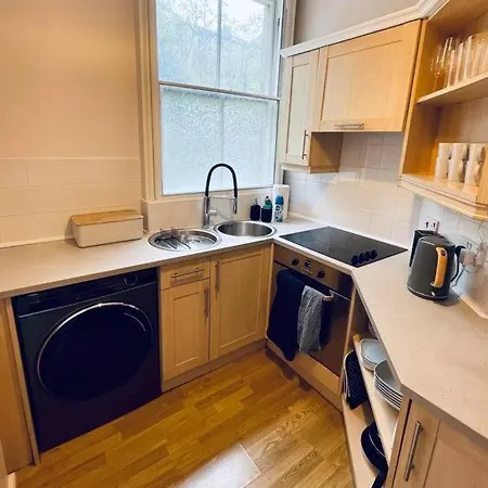 Central Studio Flat With Parking Permit Bath Exterior photo