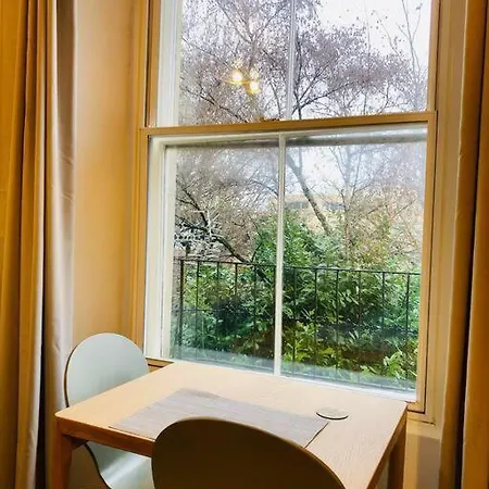 Central Studio Flat With Parking Permit Bath Exterior photo