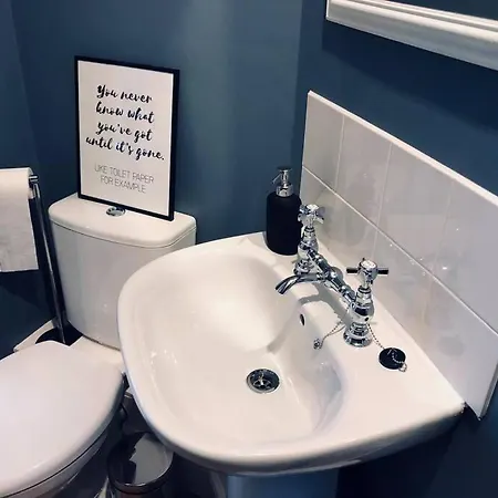 Central Studio Flat With Parking Permit Bath Exterior photo